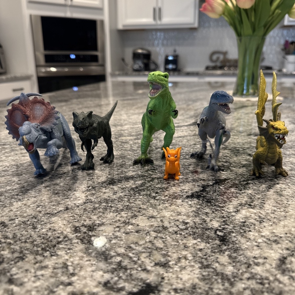 Dinosaur Play Figures Lot Of 6 PVC‎ Standstill One Is Moveable